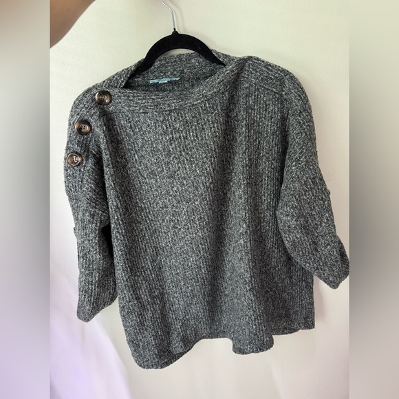 Detailed sweater, size M - Picture 4 of 6